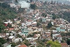 Fahrt zum Corcovado: Favelas