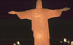 Christus-Statue Cristo Redentor beleuchtet