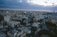 Tripolis: Blick aus einem Fenster des Hotels Al-Mehari, kurz vor Sonnenaufgang