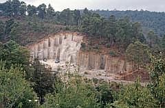 Auf dem Weg nach Palenque: Steinbruch