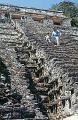 Palenque: Tempel der Inschriften - Aufstieg