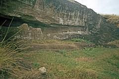 Rano Raraku: Der Steinbruch mit halbfertigem Moai