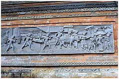 Tirta Empul: Reliefs, Haupttempel