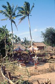 Balinesisches Dorf auf der Wanderung Batuliong - Menjut - Mendade - Mendames