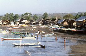 Das Fischerdorf Tanjung Luar