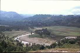 Landschaft bei Kampung Kadengar
