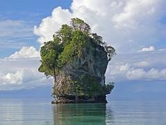 Bucht von Padwa: Mini-Insel