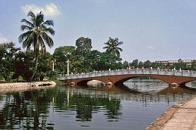 Hanoi: Brcke im Leninpark
